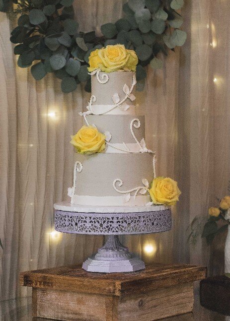 Virginia's best custom wedding cakes, farm to table dessert table & dessert grazing table  | luray, charlottesville, loudoun county, culpeper, harrisonburg, northern virginia 