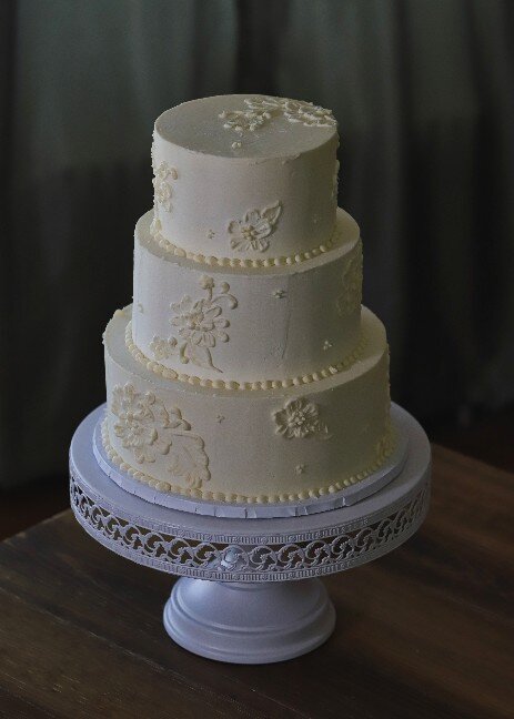 Virginia's best custom wedding cakes, farm to table dessert table & dessert grazing table  | luray, charlottesville, loudoun county, culpeper, harrisonburg, northern virginia 