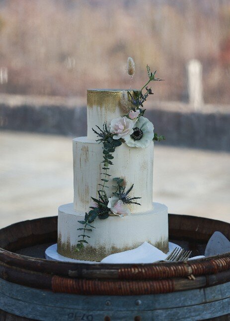 Virginia's best custom wedding cakes, farm to table dessert table & dessert grazing table  | luray, charlottesville, loudoun county, culpeper, harrisonburg, northern virginia 