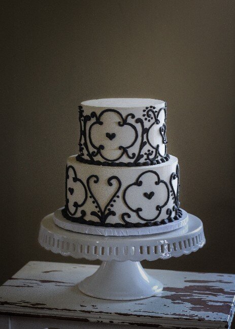 Virginia's best custom wedding cakes, farm to table dessert table & dessert grazing table  | luray, charlottesville, loudoun county, culpeper, harrisonburg, northern virginia 