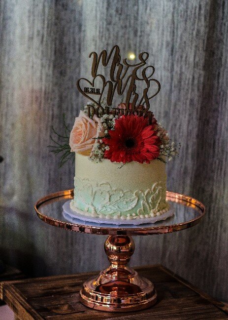 Virginia's best custom wedding cakes, farm to table dessert table & dessert grazing table  | luray, charlottesville, loudoun county, culpeper, harrisonburg, northern virginia 